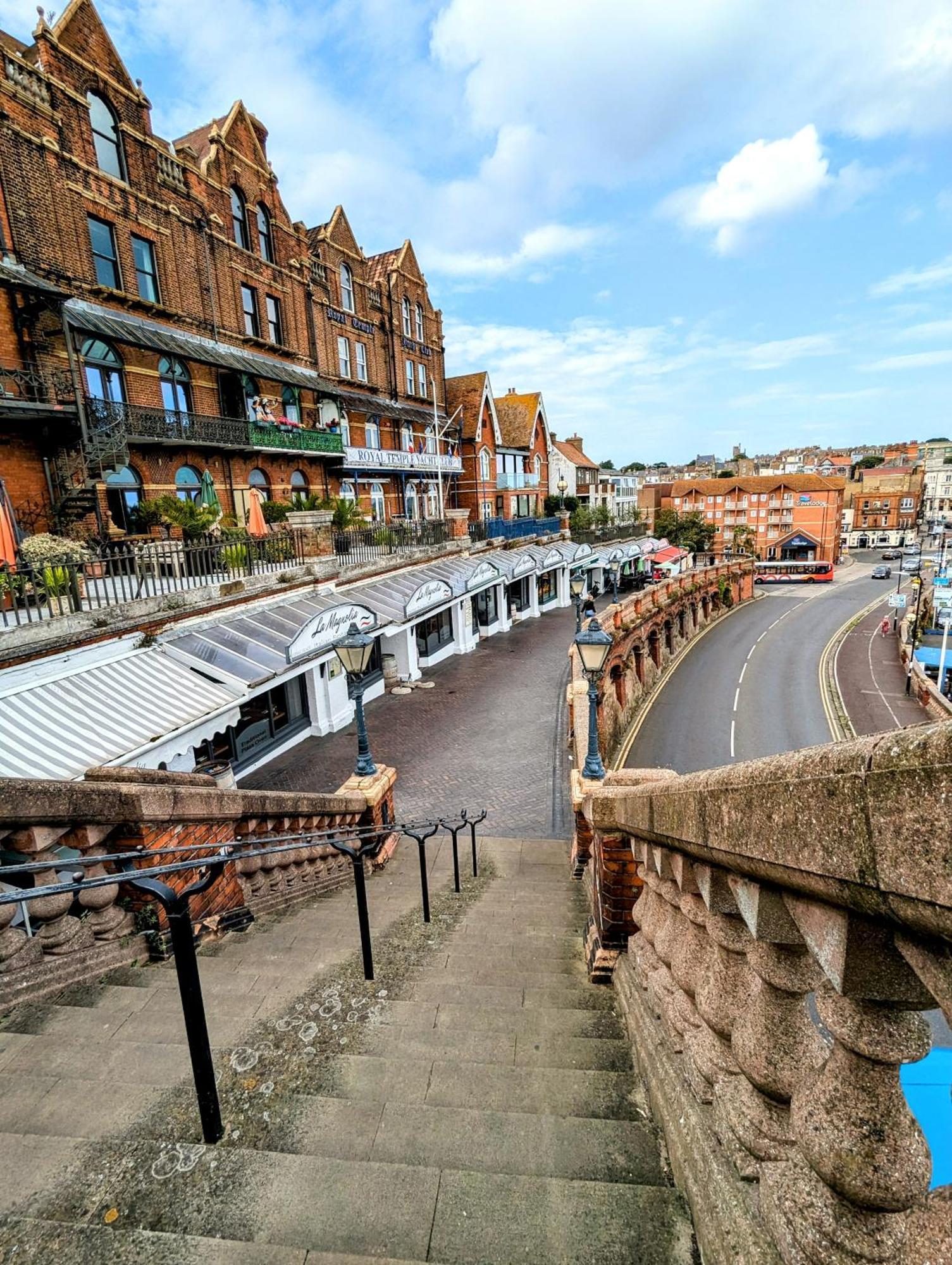Beachside Bliss In Heart Of Town * Ramsgate